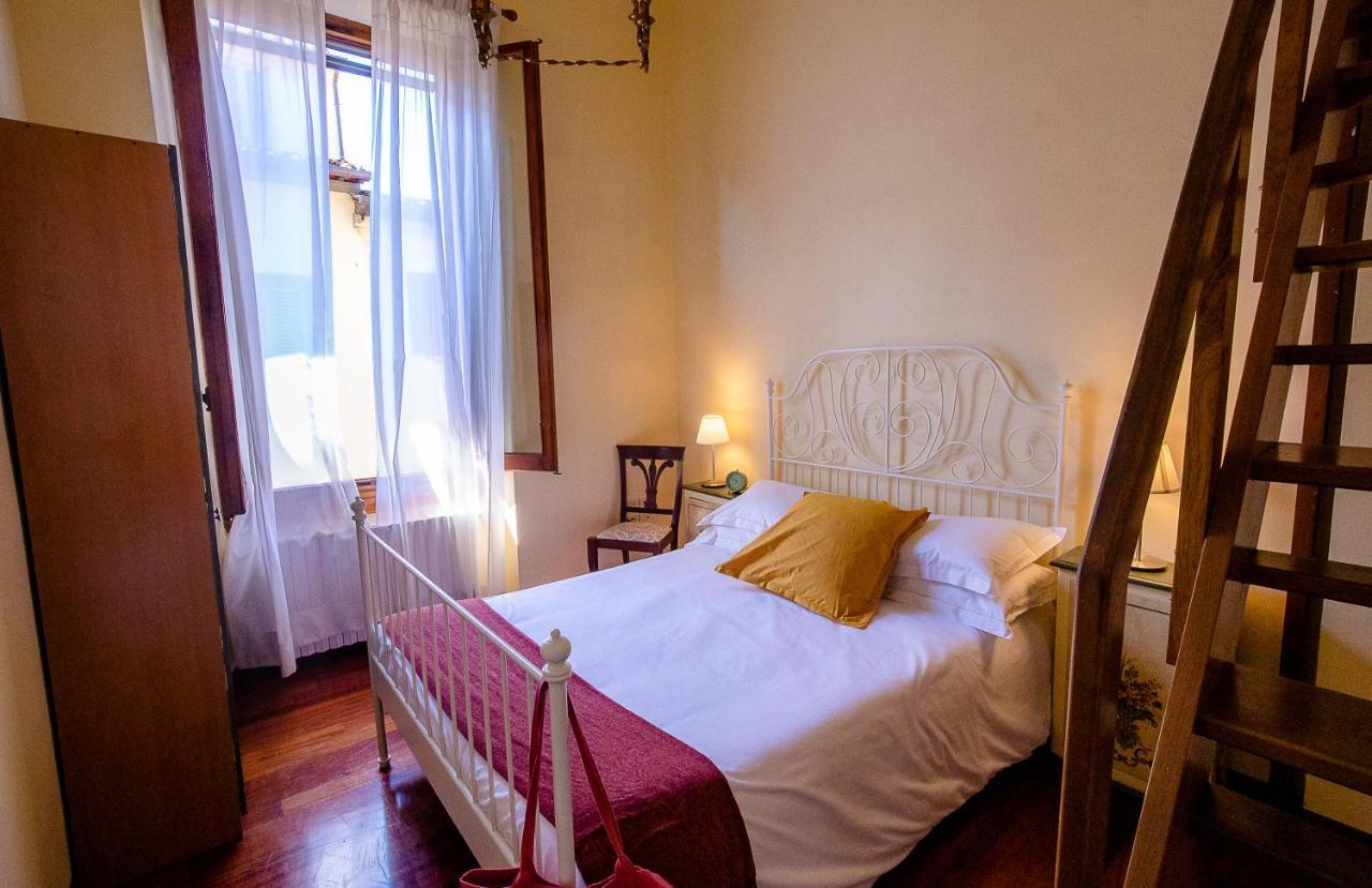 Ferienwohnung Acacia Firenze -Tulipano Exterior foto