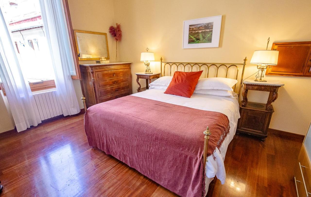 Ferienwohnung Acacia Firenze -Tulipano Exterior foto
